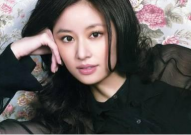 娱乐吃瓜酱中年妇女,吃瓜酱的趣味时光